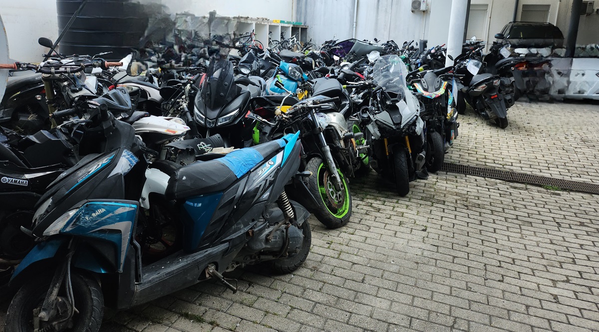 Retrieval of Seized Scooters by Sint Maarten Police Force